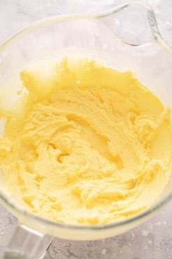 A mixing bowl with the wet ingredients mixed together.